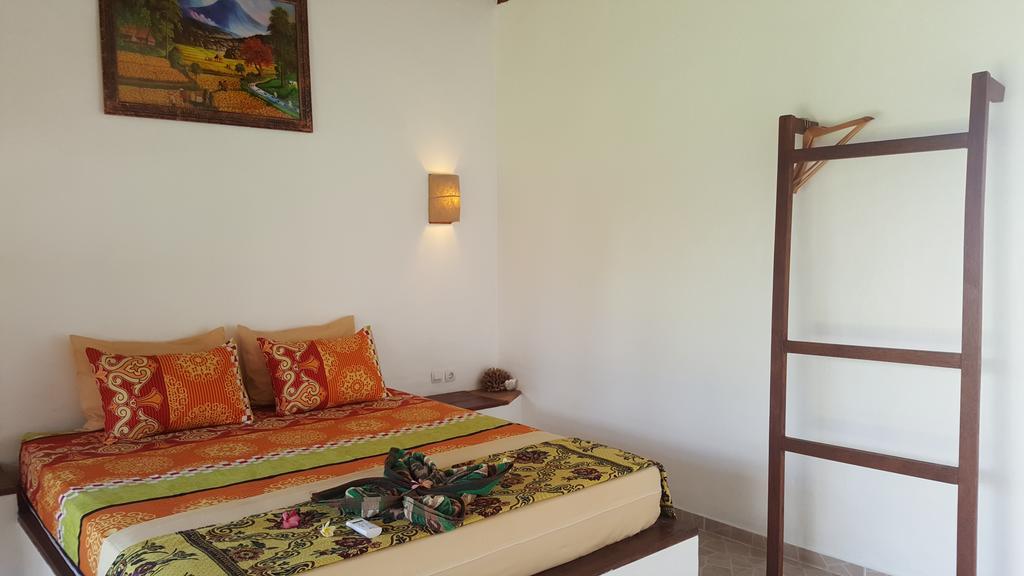 Bed and Breakfast Classico Italiano à Gili Air Extérieur photo