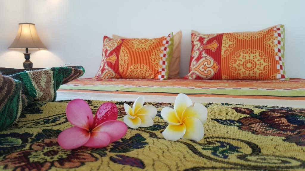 Bed and Breakfast Classico Italiano à Gili Air Extérieur photo