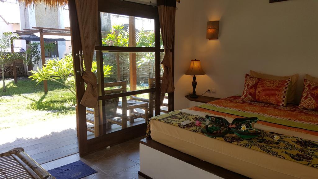 Bed and Breakfast Classico Italiano à Gili Air Extérieur photo