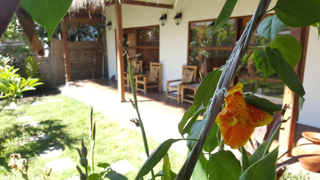 Bed and Breakfast Classico Italiano à Gili Air Extérieur photo
